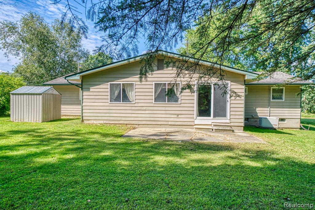 4750 North Nicholson Road Fowlerville, MI 48836 - Photo 4 of 31