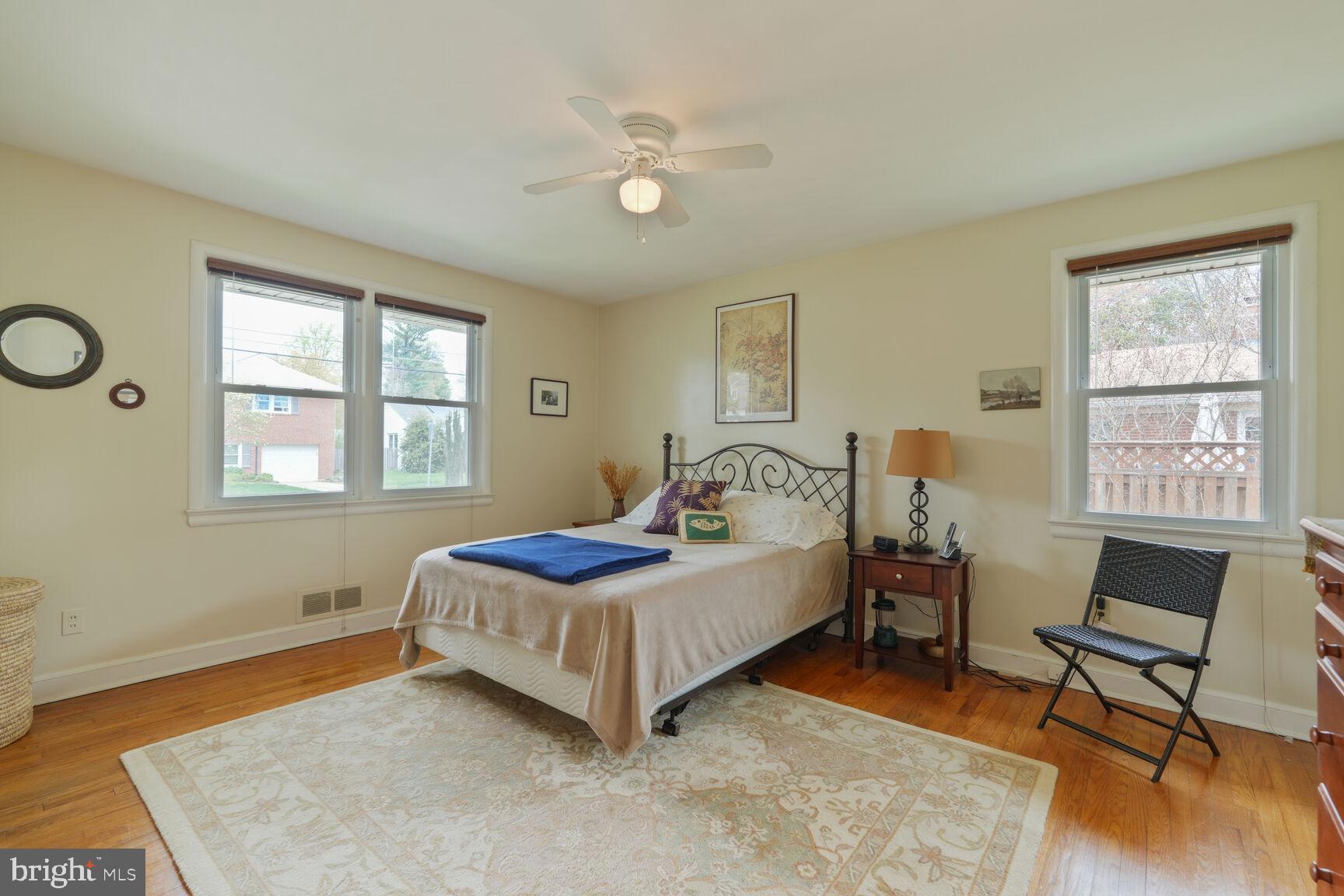 9207 Summit Road Silver Spring, MD 20910 - Photo 11 of 20