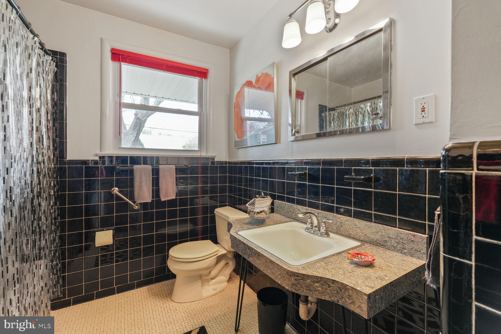 9207 Summit Road Silver Spring, MD 20910 - Photo 16 of 20