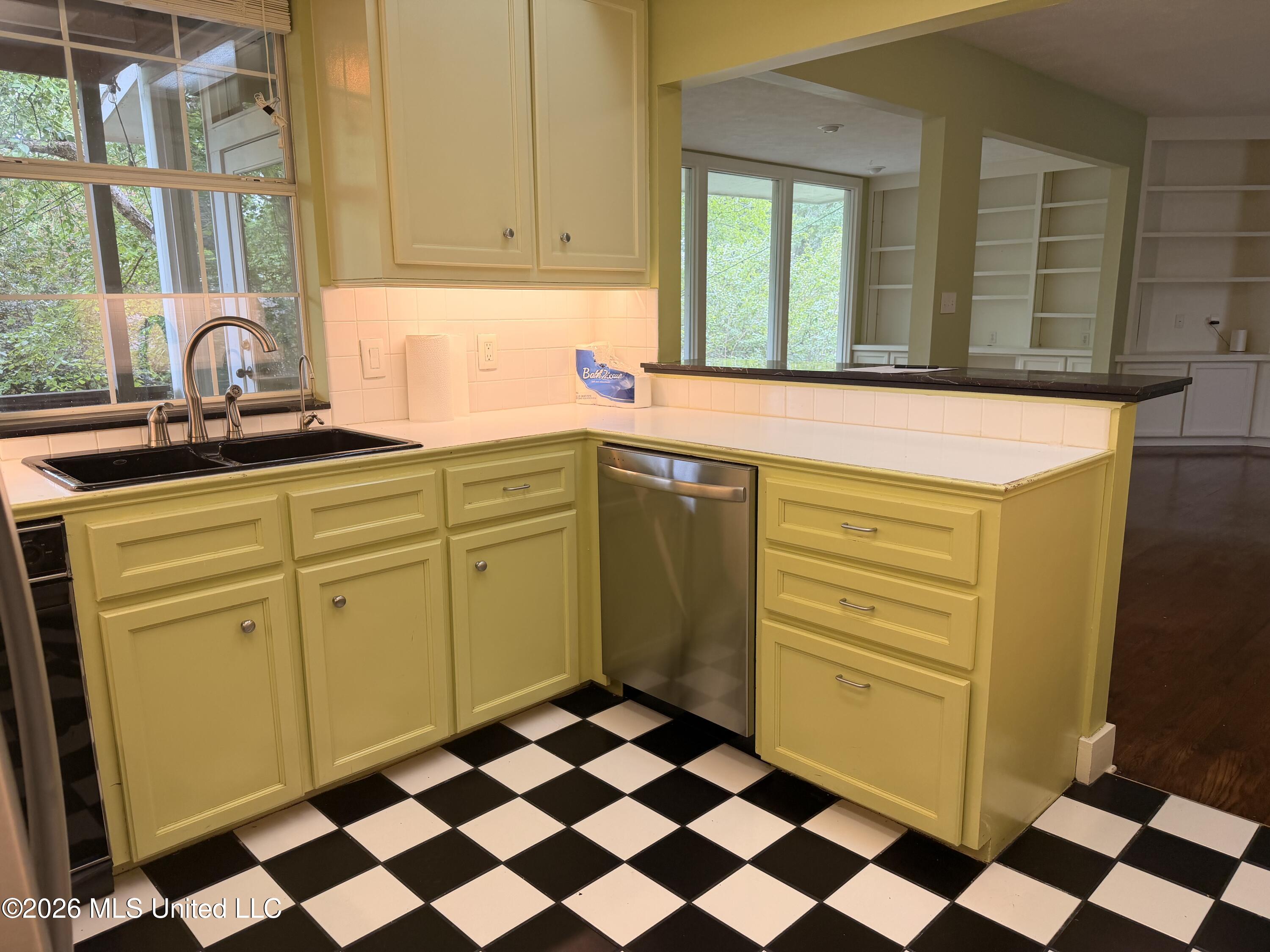 1710 North State Street, Unit 1 Jackson, MS 39202 - Photo 14 of 30 IMG_7666