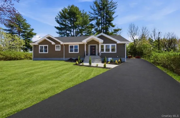 $1,425,000 | 2800 Sarles Drive, Yorktown Heights, NY 10598