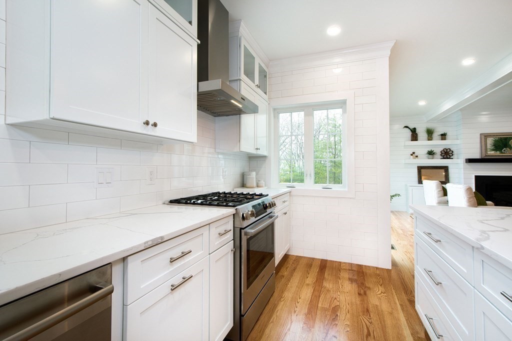 494 Holly Road Marshfield, MA 02050 - Photo 14 of 36 Gallery Image 14
