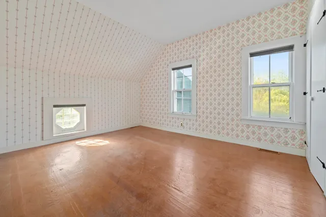 $325,000 | 1318 Highway 117, Sugar Hill, NH 03586