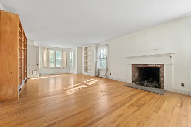 $325,000 | 1318 Highway 117, Sugar Hill, NH 03586