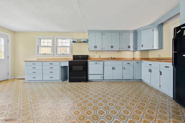 $325,000 | 1318 Highway 117, Sugar Hill, NH 03586