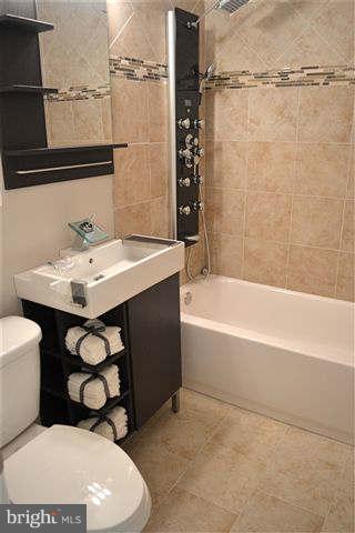 7624 Normandy Road Hyattsville, MD 20785 - Photo 12 of 23 Bath (Master)