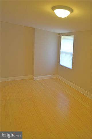 7624 Normandy Road Hyattsville, MD 20785 - Photo 18 of 23 Living Room