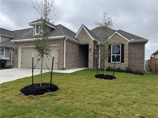 $319,900 | 6210 Daytona Drive, College Station, TX 77845