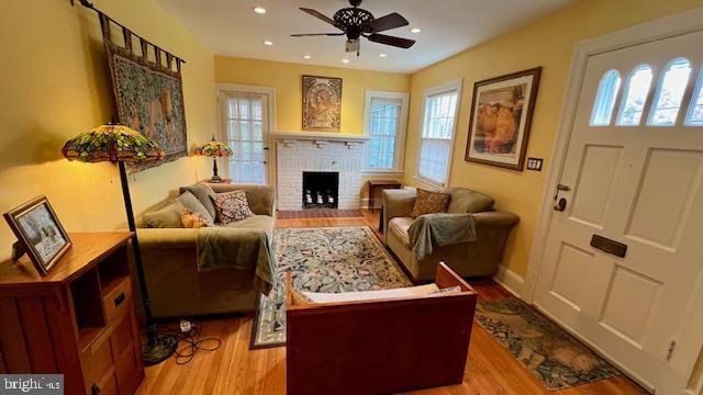 9102 Flower Avenue Silver Spring, MD 20901 - Photo 9 of 25 Cozy living space with warm hues.