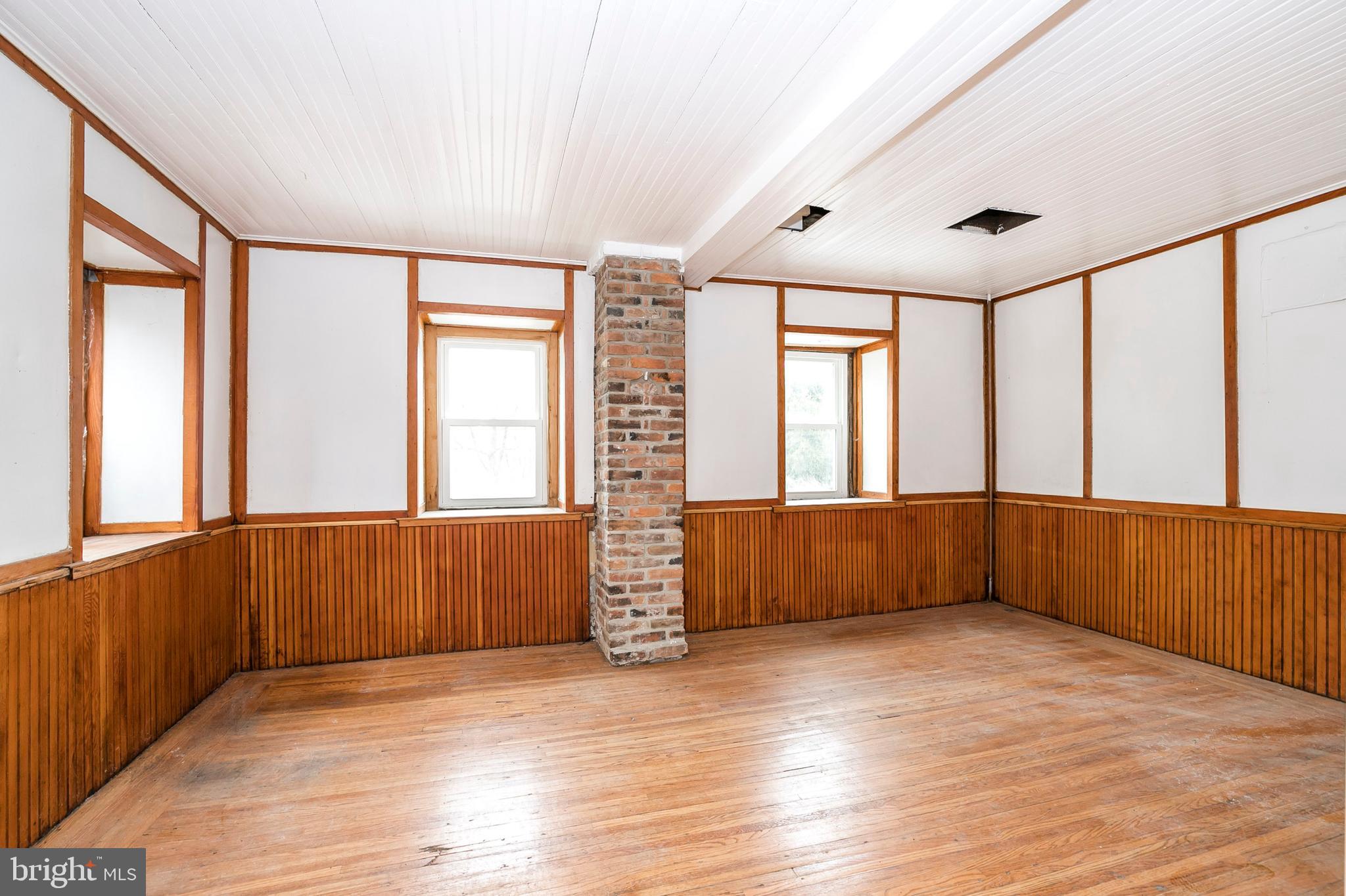 111 Lutz Road Boyertown, PA 19512 - Photo 4 of 32 Gallery Image 4