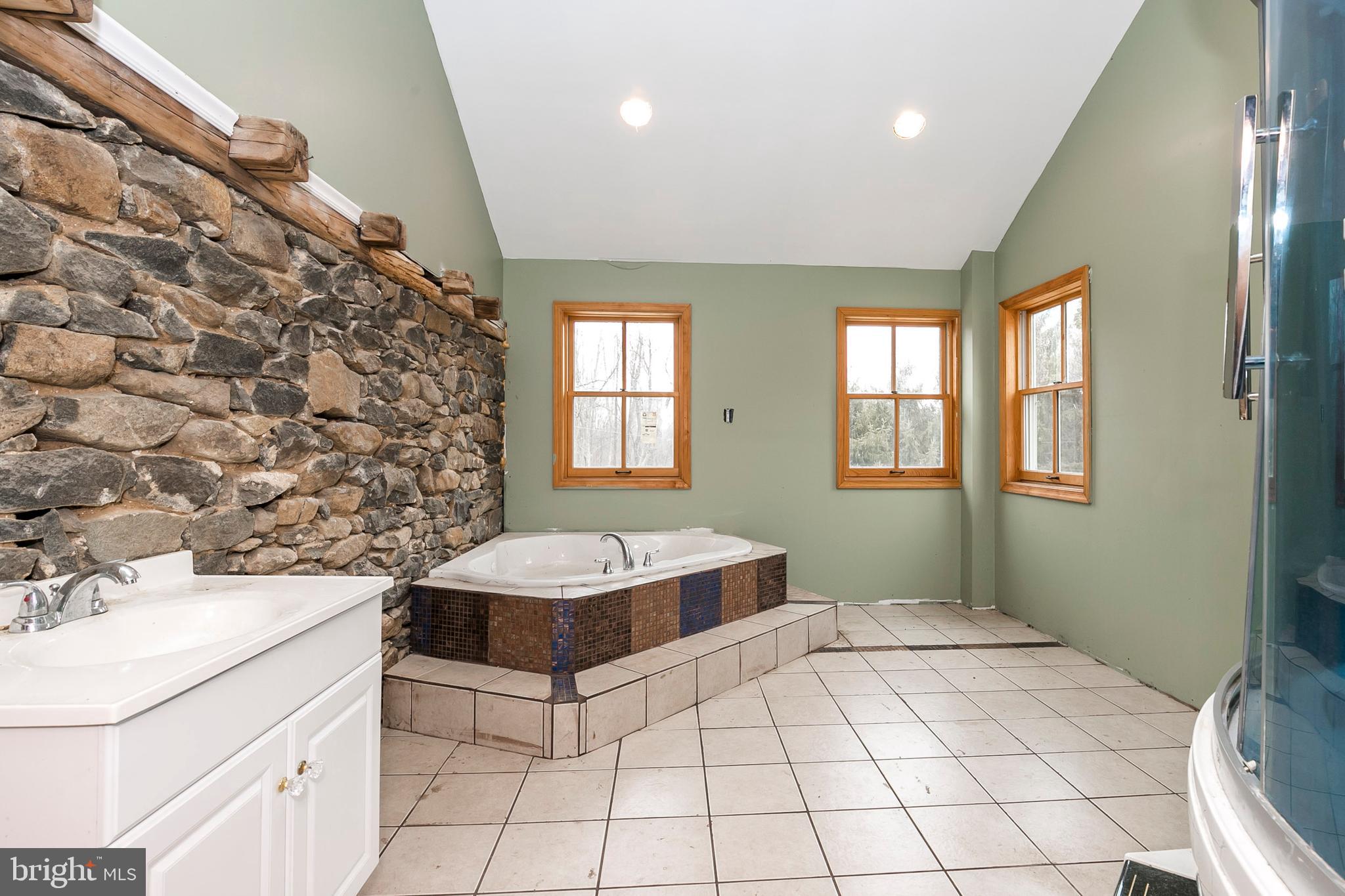 111 Lutz Road Boyertown, PA 19512 - Photo 9 of 32 Gallery Image 9