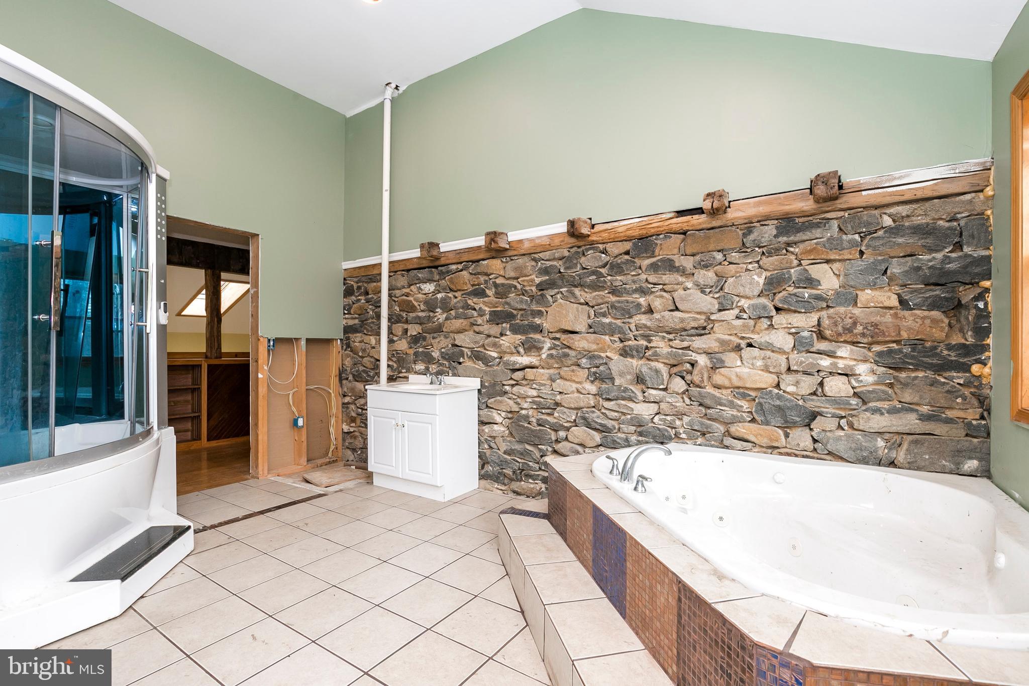 111 Lutz Road Boyertown, PA 19512 - Photo 10 of 32 Gallery Image 10