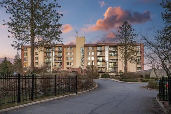 $350,000 | 1311 South Westcliff Place, Unit 301, Spokane, WA 99224