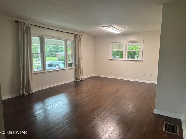 $269,900 | 208 4th Street, Henderson, TN 38340