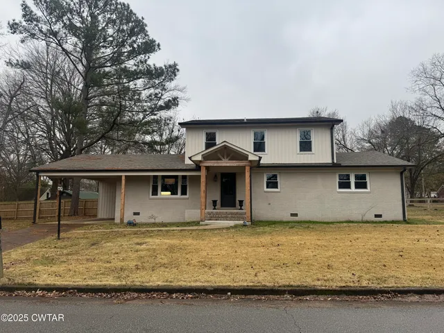 $269,900 | 208 4th Street, Henderson, TN 38340