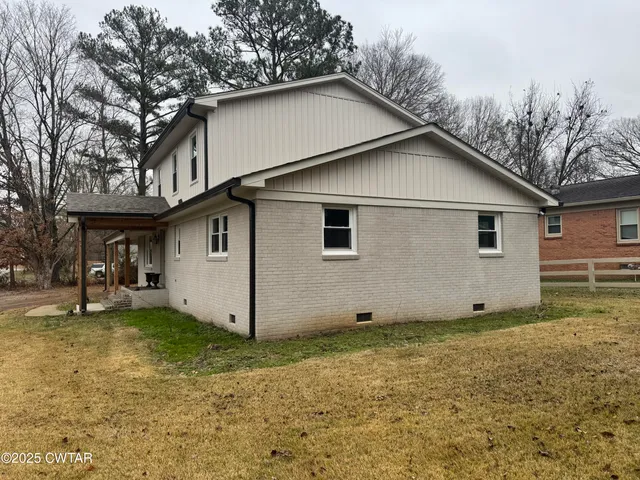 $269,900 | 208 4th Street, Henderson, TN 38340