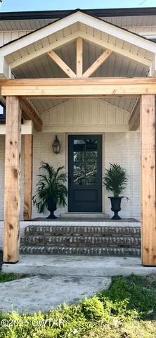 $269,900 | 208 4th Street, Henderson, TN 38340