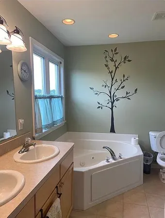 $445,000 | 8433 Rolling, Jeddo, MI 48032