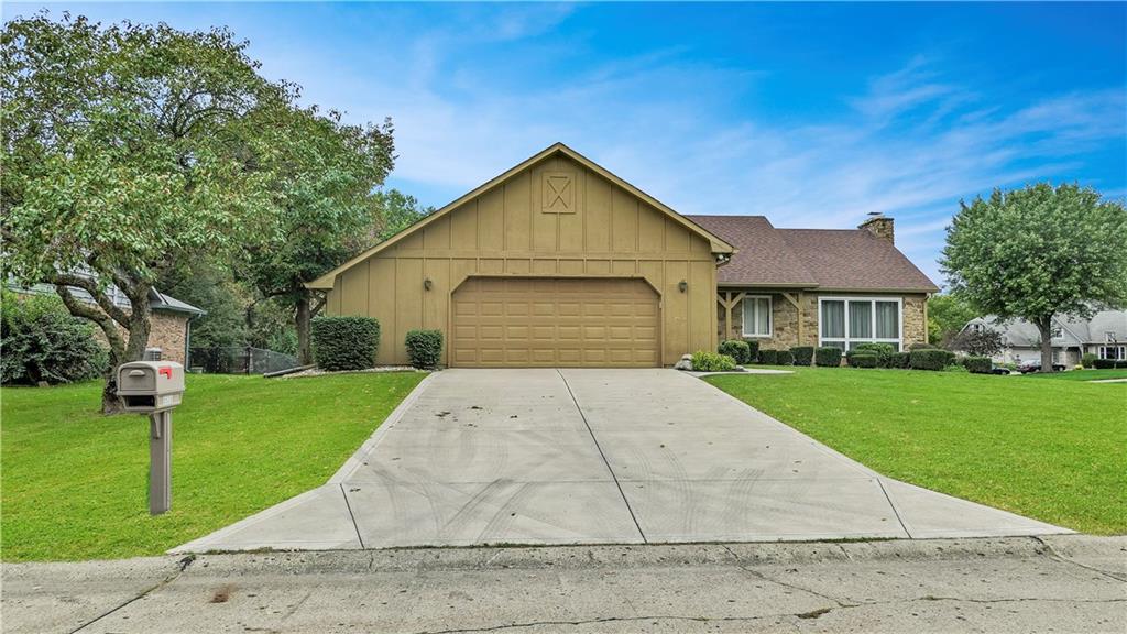 8806 Winding Ridge Road Indianapolis, IN 46217 - Photo 2 of 46 Gallery Image 2