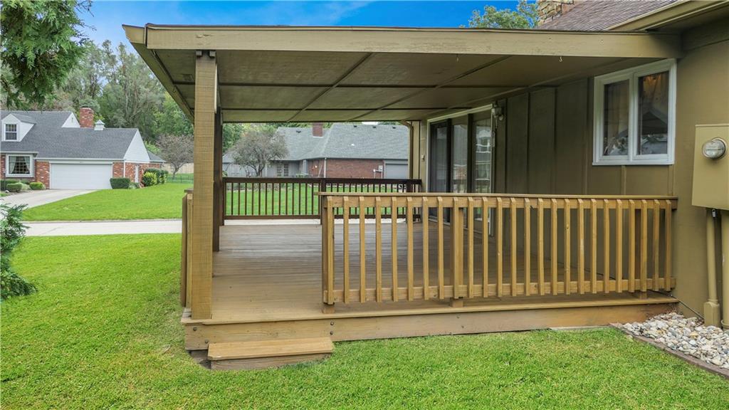 8806 Winding Ridge Road Indianapolis, IN 46217 - Photo 4 of 46 Gallery Image 4