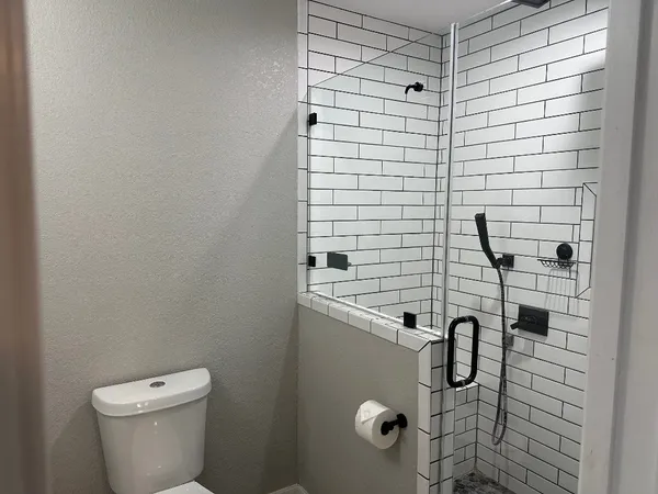 $1,800 | 625 Elm Street, Oyster Creek, TX 77541