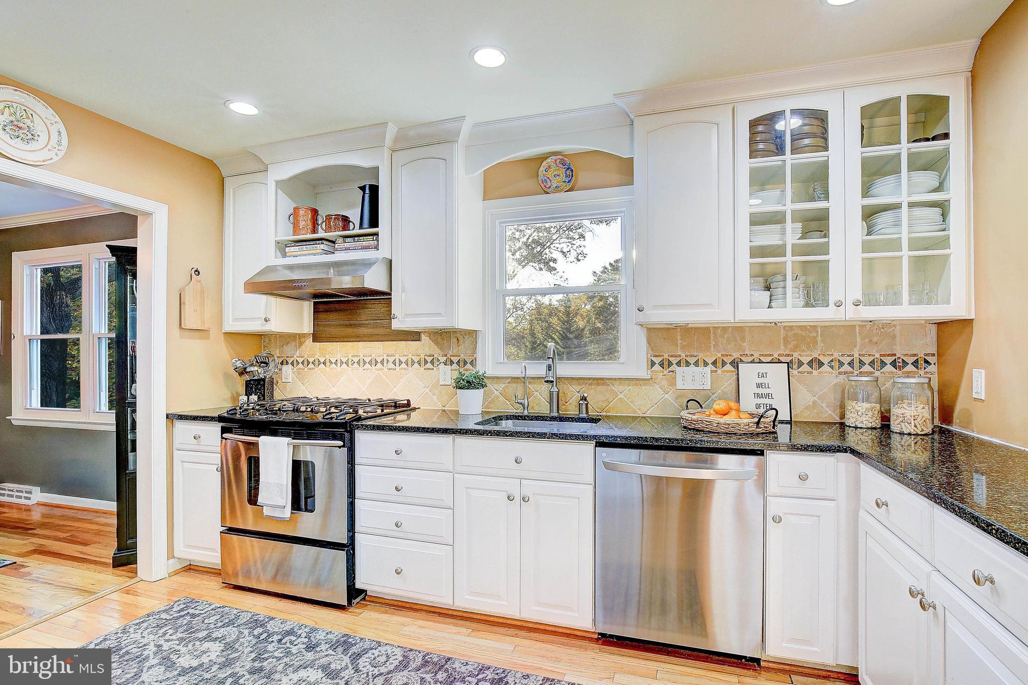 420 Halsey Road Annapolis, MD 21401 - Photo 21 of 51 Kitchen - Main level