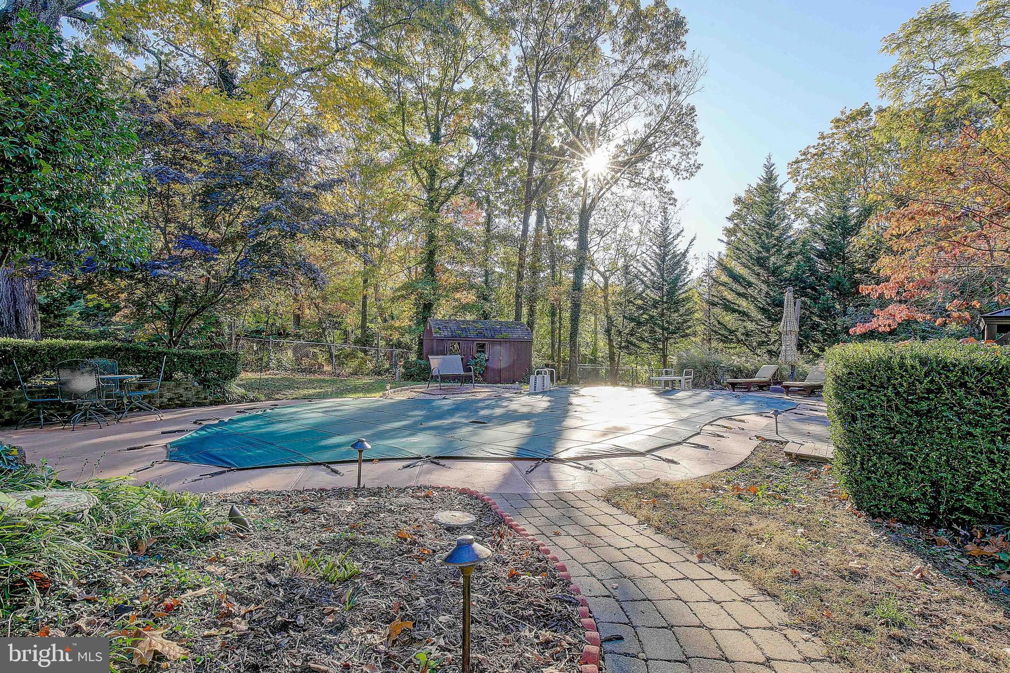 420 Halsey Road Annapolis, MD 21401 - Photo 33 of 51 Large yard