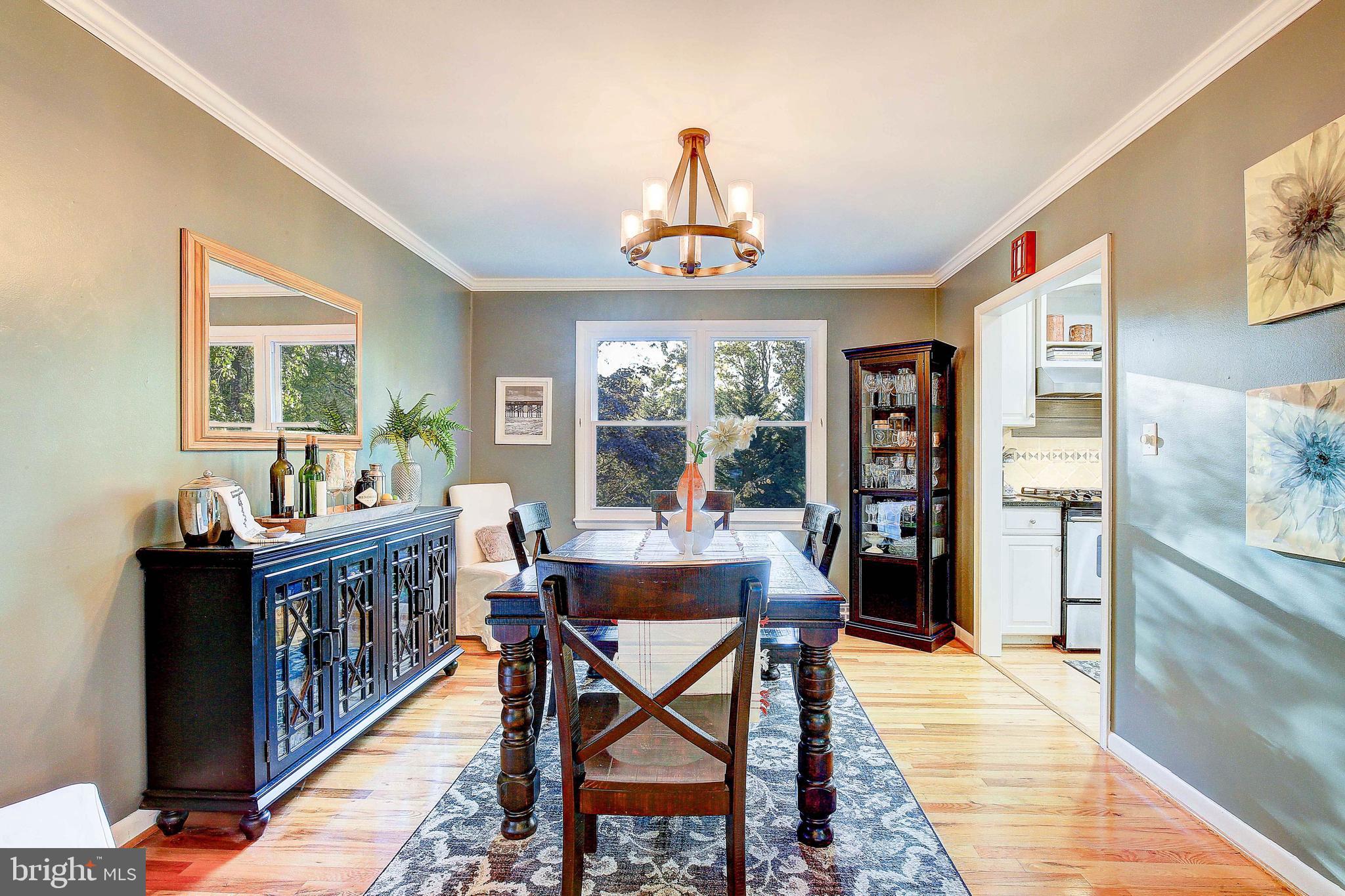 420 Halsey Road Annapolis, MD 21401 - Photo 9 of 51 Dining room