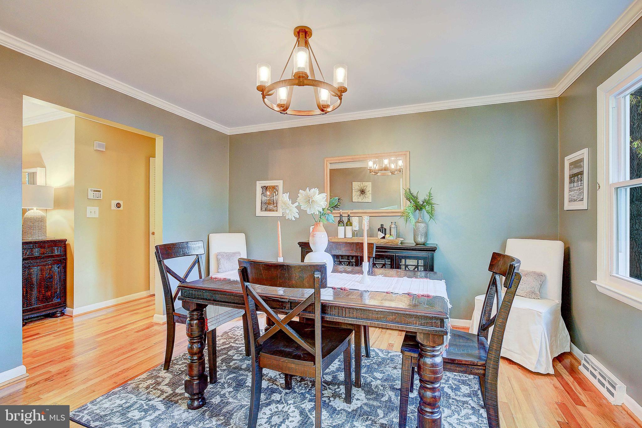420 Halsey Road Annapolis, MD 21401 - Photo 10 of 51 Dining room