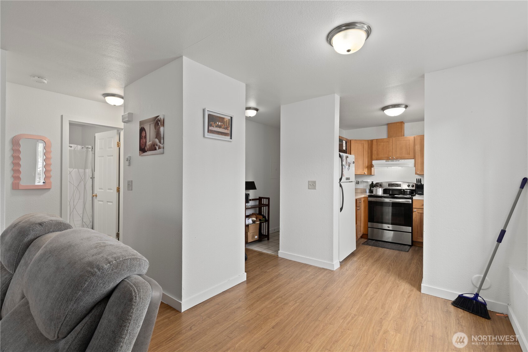 13204 12th Avenue Southwest Burien, WA 98146 - Photo 16 of 37 Gallery Image 16