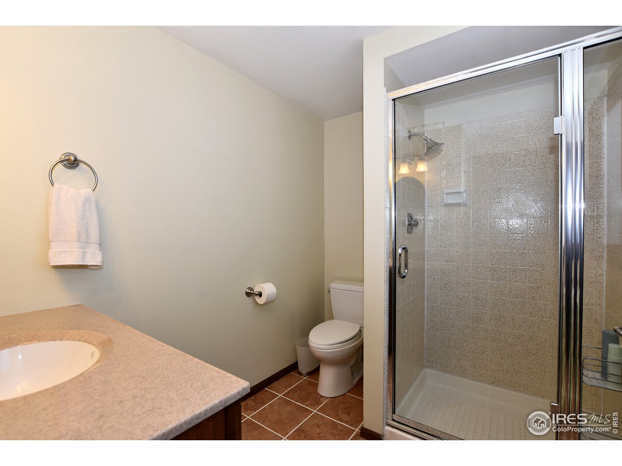 1501 Centennial Road Fort Collins, CO 80525 - Photo 28 of 40 Updated Bathrooms