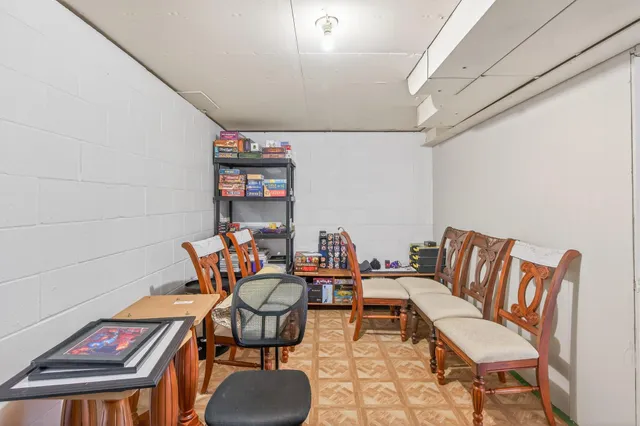 $500,000 | 1918 Upper Afton Road, St. Paul, MN 55119