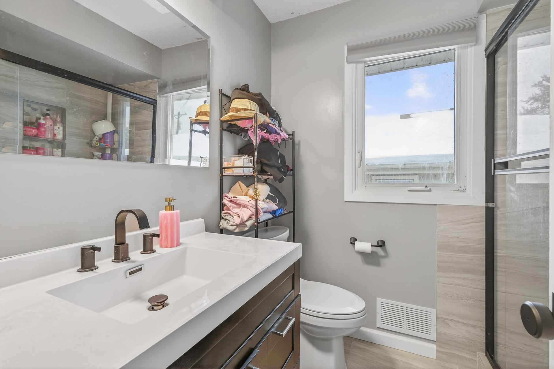 1918 Upper Afton Road St. Paul, MN 55119 - Photo 10 of 30