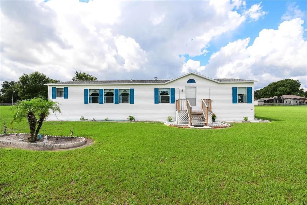 36630 Chancey Road Zephyrhills, FL 33541 - Photo 2 of 12
