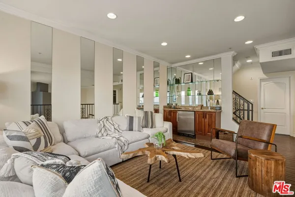 $1,495,000 | 1717 South Barrington Avenue, Unit 103, Los Angeles, CA 90025