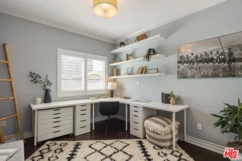 $1,595,000 | 1717 South Barrington Avenue, Unit 103, Los Angeles, CA 90025