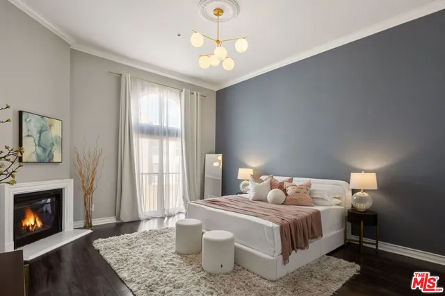 $1,595,000 | 1717 South Barrington Avenue, Unit 103, Los Angeles, CA 90025