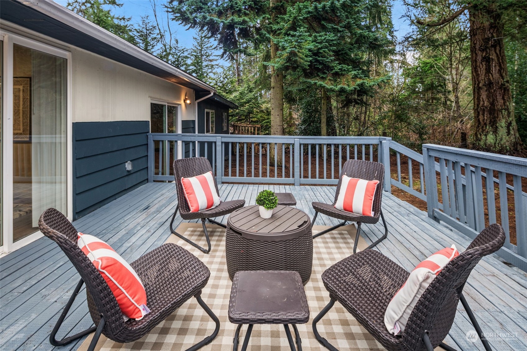 432 170th Place Southwest Bothell, WA 98012 - Photo 22 of 30 a view of a patio in a balcony