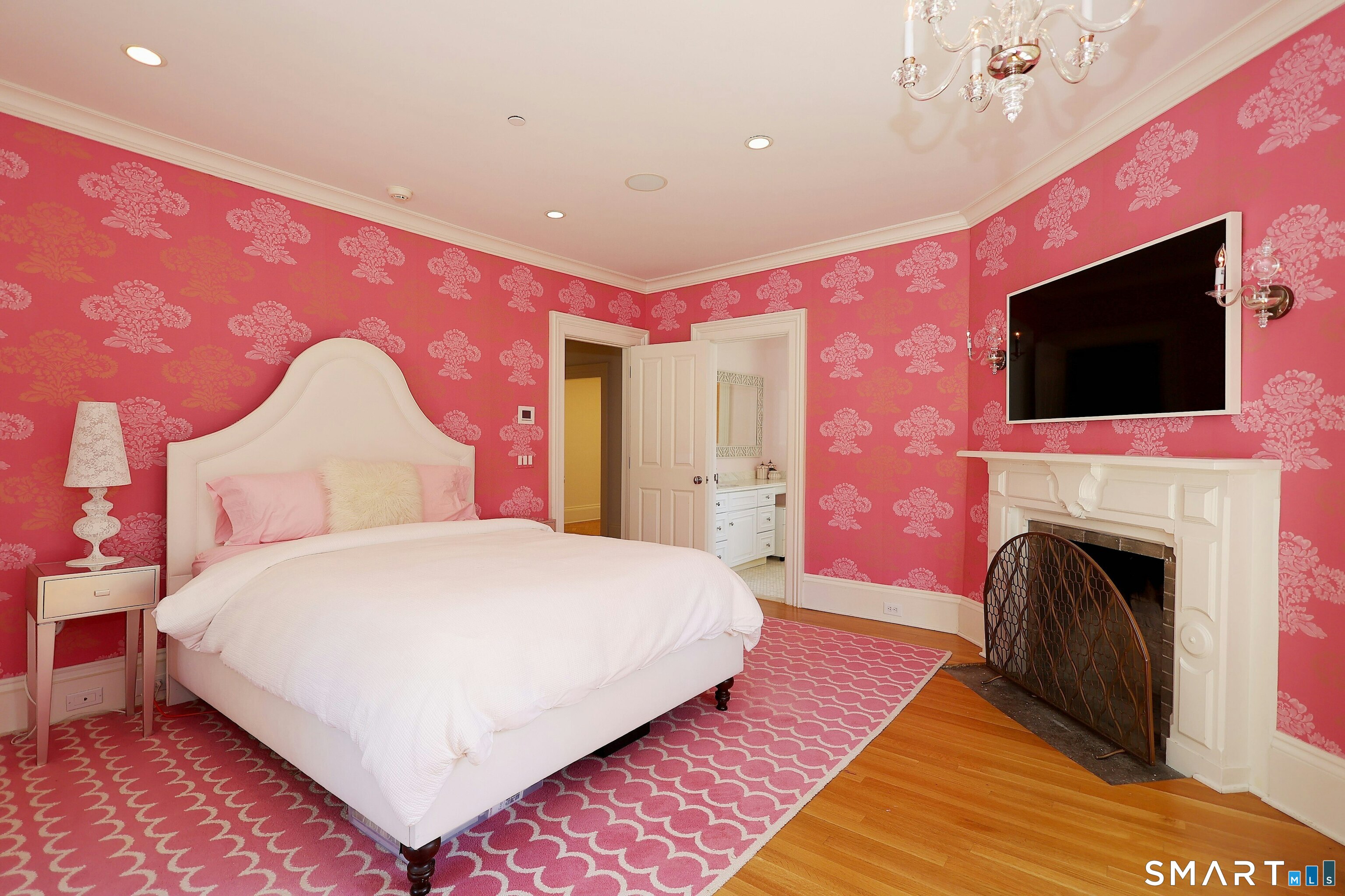 250 Main Street Ridgefield, CT 06877 - Photo 19 of 39