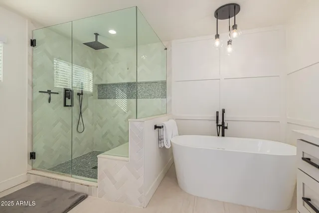 $1,399,000 | 3845 East Glenrosa Avenue, Phoenix, AZ 85018