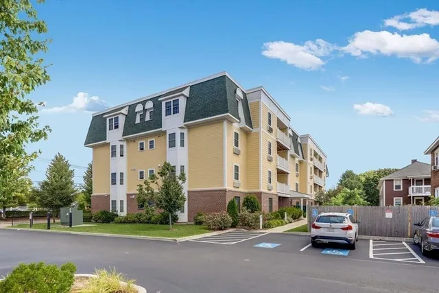 a car parked in front of a building
