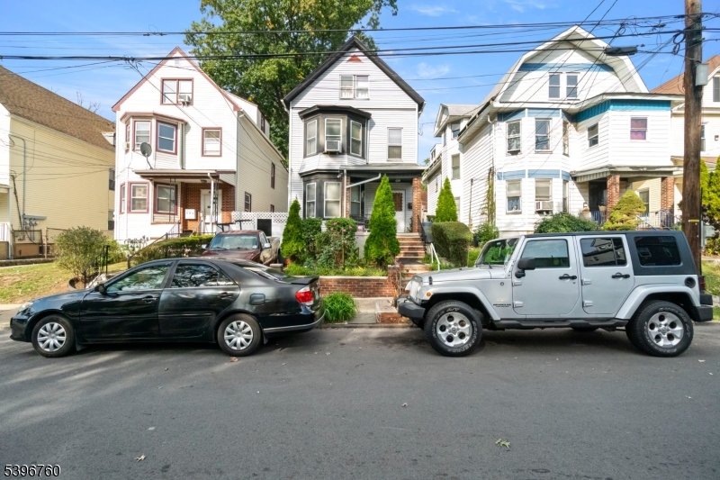 478 Walnut Street Elizabeth, NJ 07201 - Photo 1 of 25