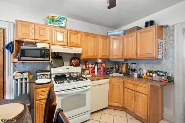 $575,000 | 478 Walnut Street, Elizabeth, NJ 07201