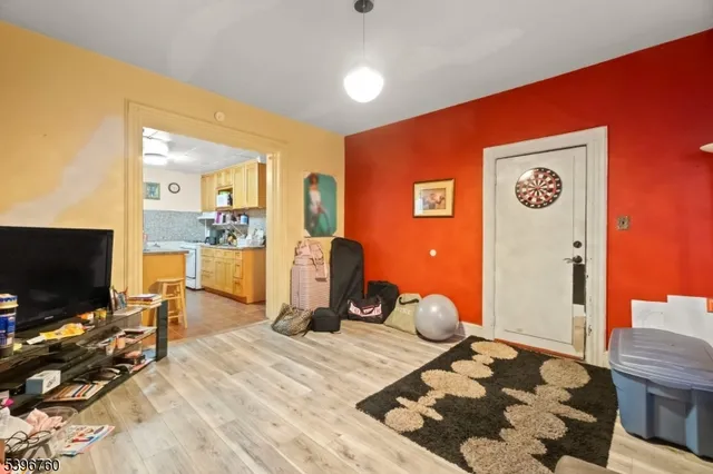 $575,000 | 478 Walnut Street, Elizabeth, NJ 07201