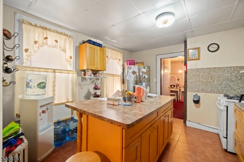 478 Walnut Street Elizabeth, NJ 07201 - Photo 3 of 25