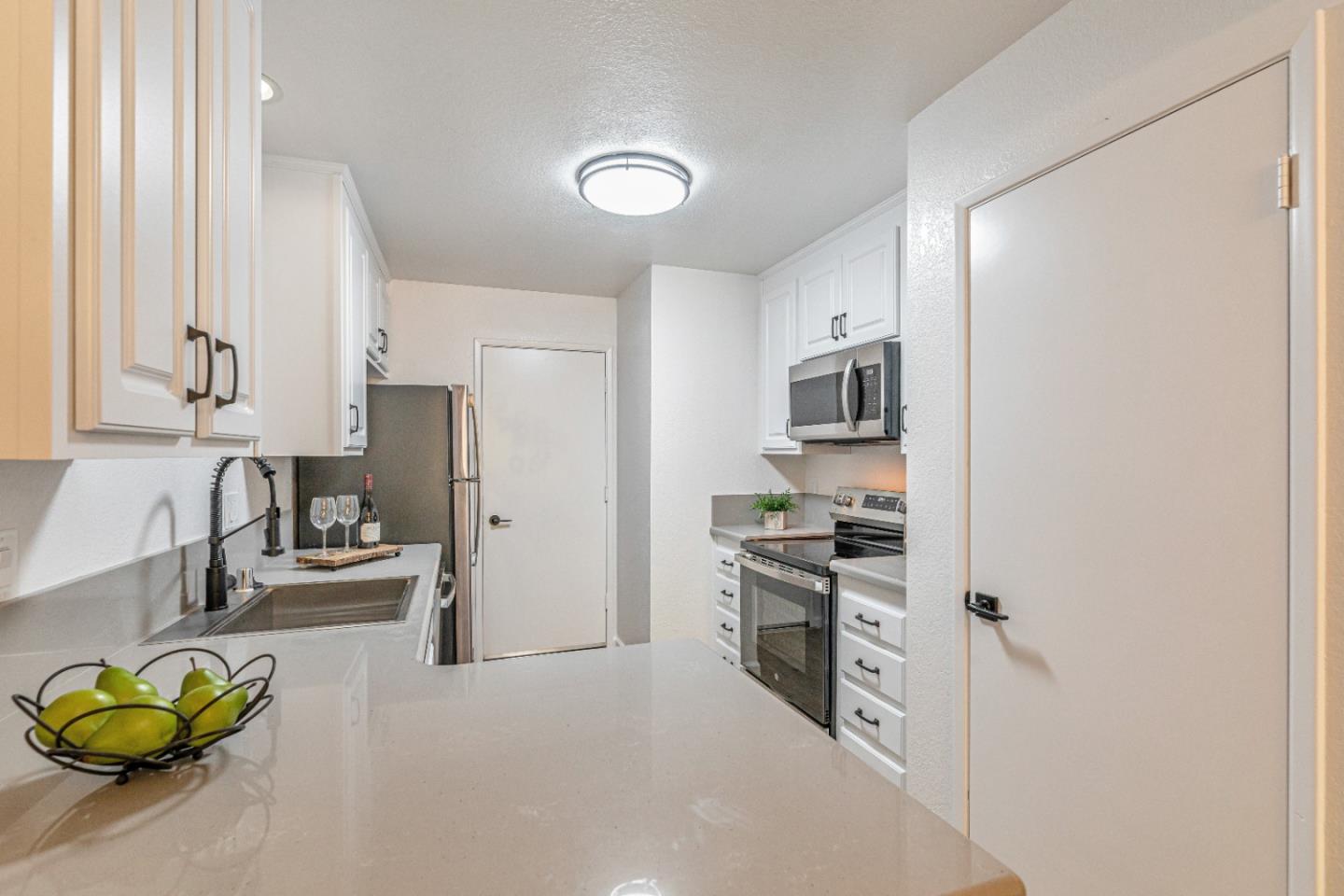 2171 Rancho McCormick Boulevard Santa Clara, CA 95050 - Photo 8 of 33