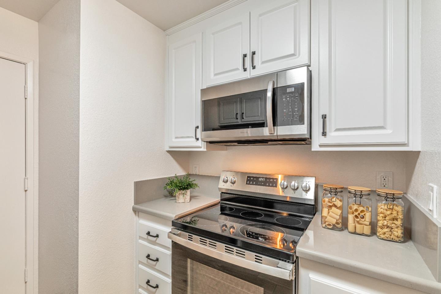 2171 Rancho McCormick Boulevard Santa Clara, CA 95050 - Photo 9 of 33