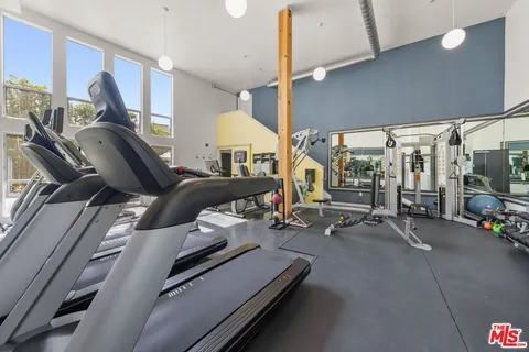 a picture of a table and chairs