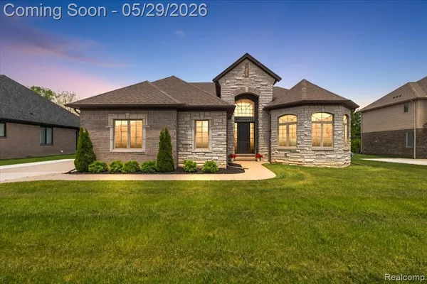 $889,900 | 7659 Crimson Court, Utica, MI 48316