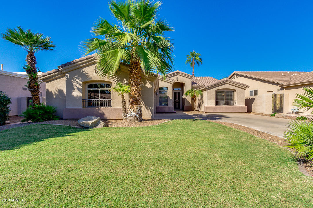 1674 East Spur Street Gilbert, AZ 85296 - Photo 1 of 26 01-Spur
